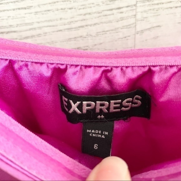 Express Sweetheart Neckline Ruffle Romper - Picture 2 of 12